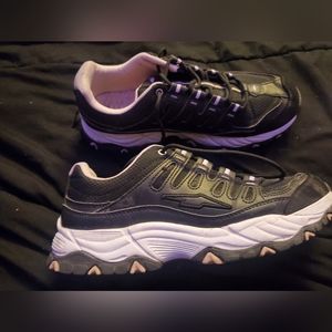 Avia pink & black athletic shoe size 10